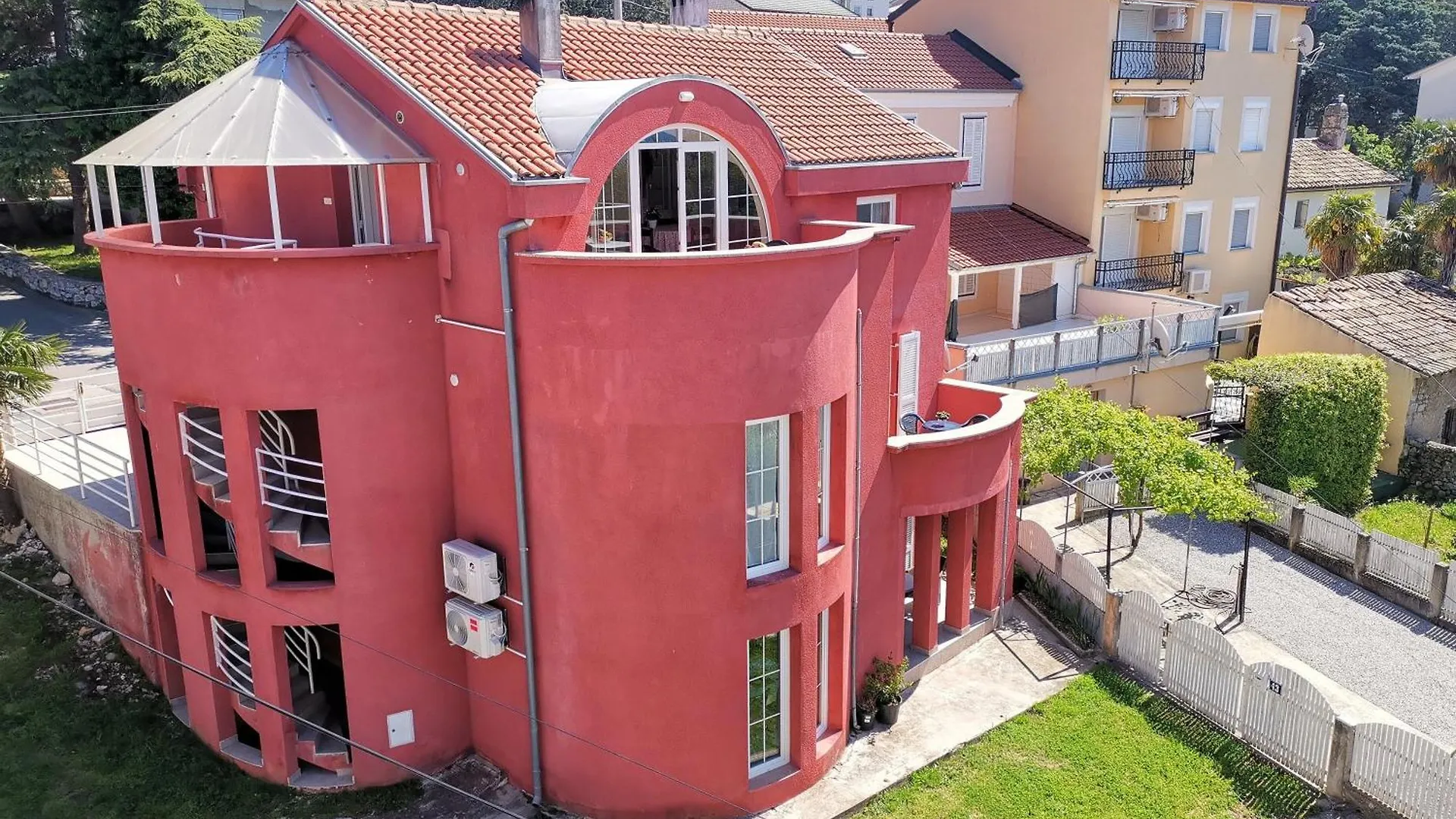 Apartments With A Parking Space Crikvenica - 22516 0*,
