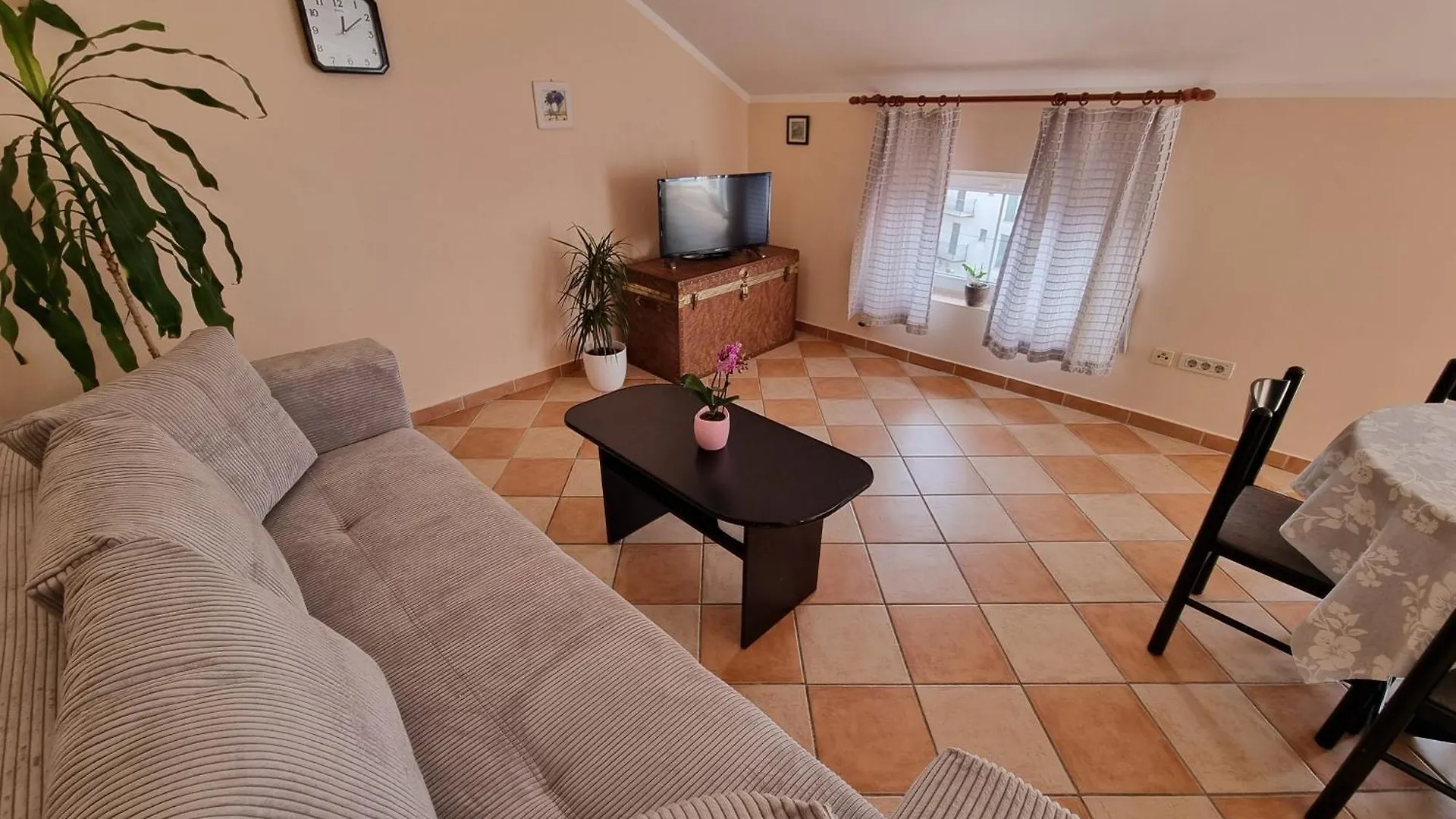Apartments With A Parking Space Crikvenica - 22516